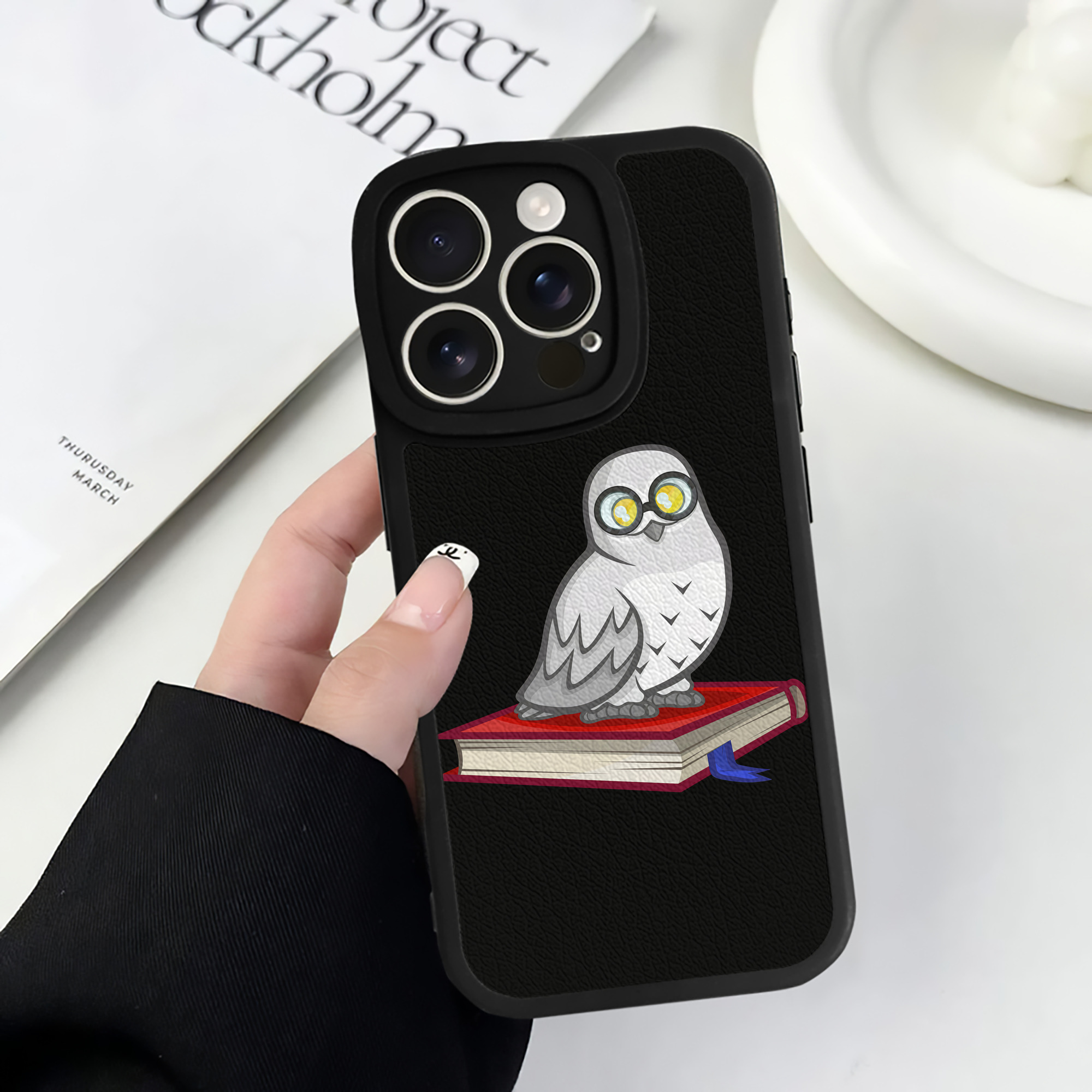 （画像用） Harry Potter ハリー・ポッターシリーズ 【iPhone 16シリーズ対応】シリコンスマホケース（レザー調） 材質：シリコン